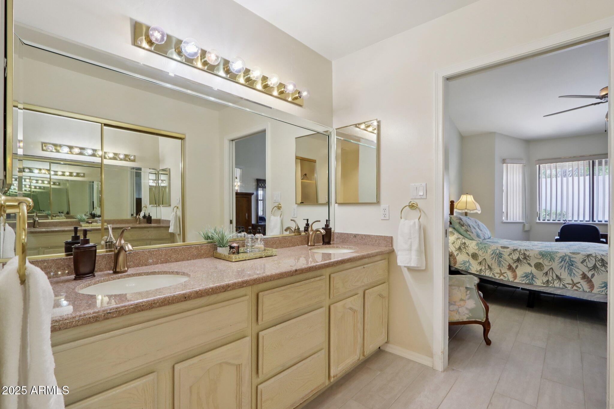 2055 N 56TH Street, 15