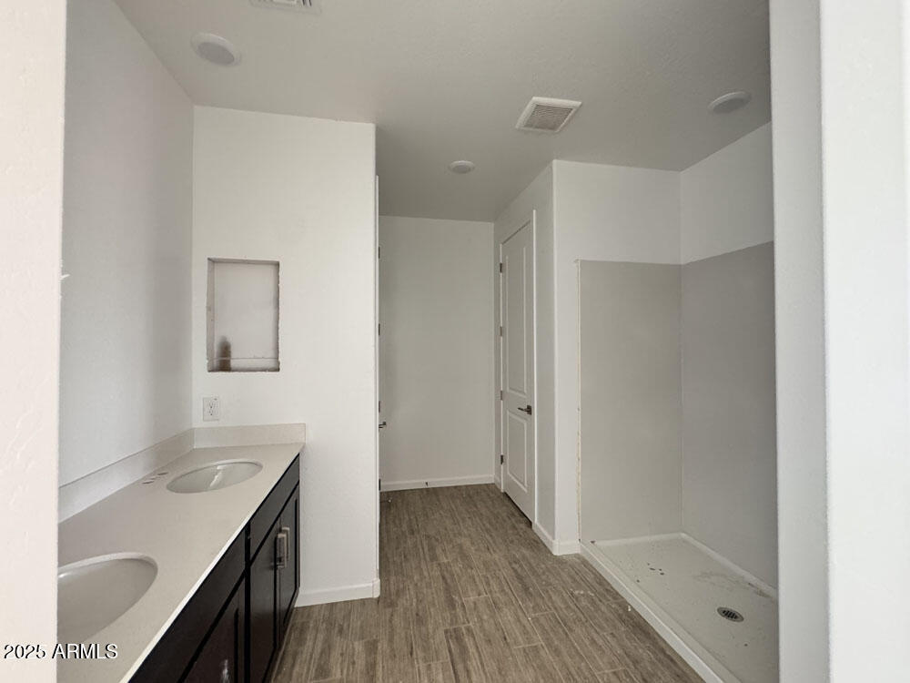 15793 W BERYL Avenue