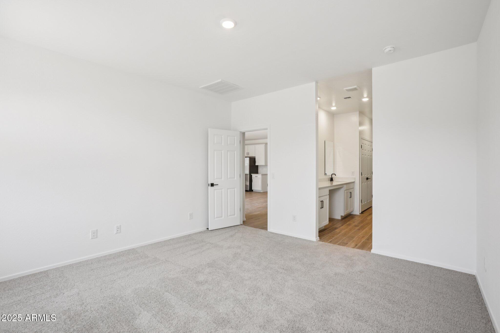 47705 W MOELLER Road