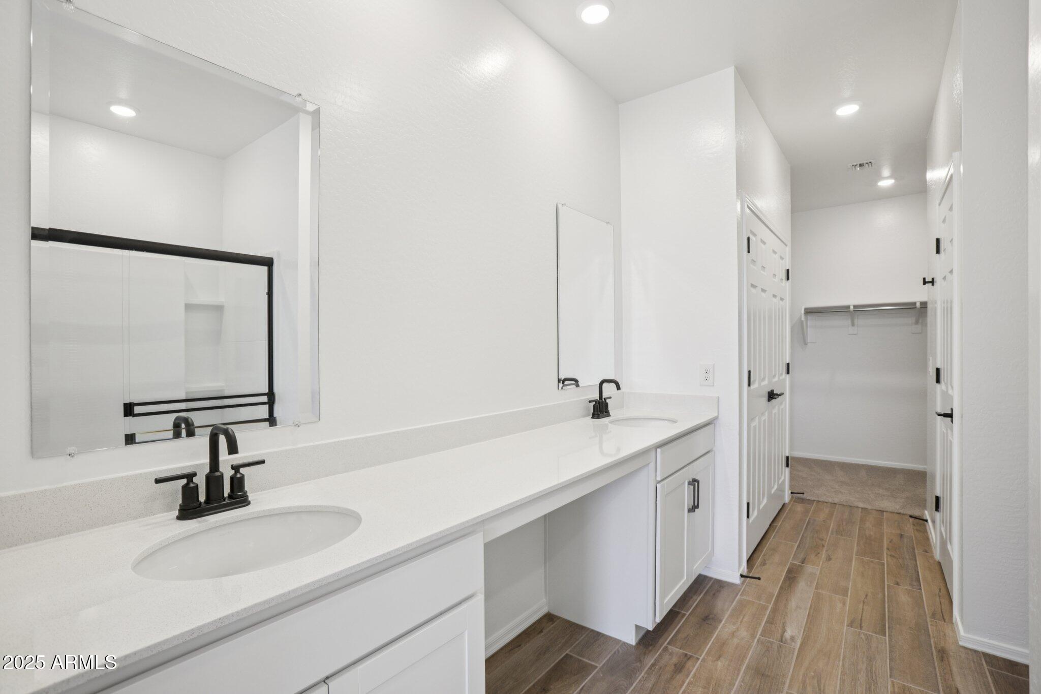 47705 W MOELLER Road