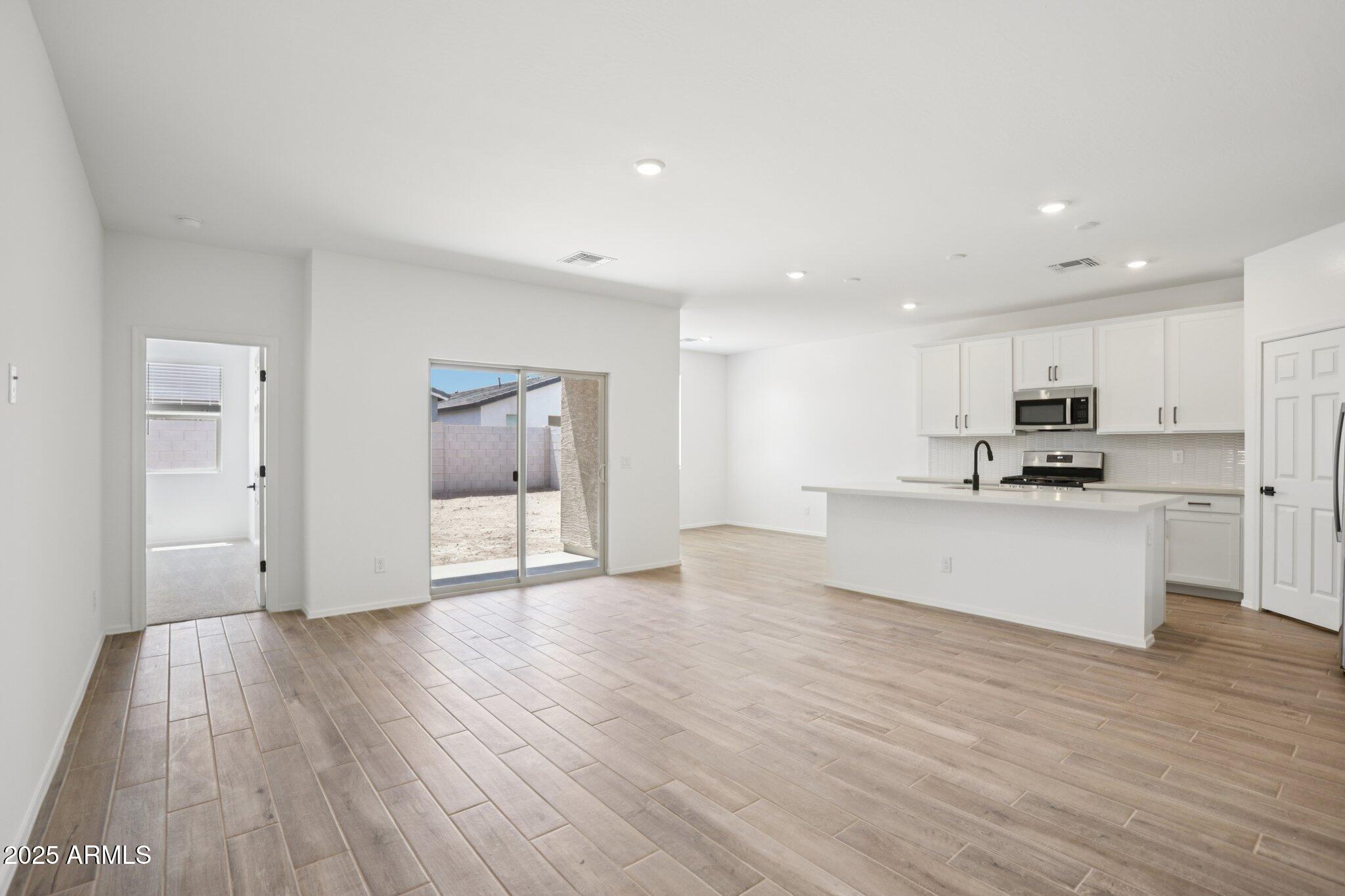 47705 W MOELLER Road