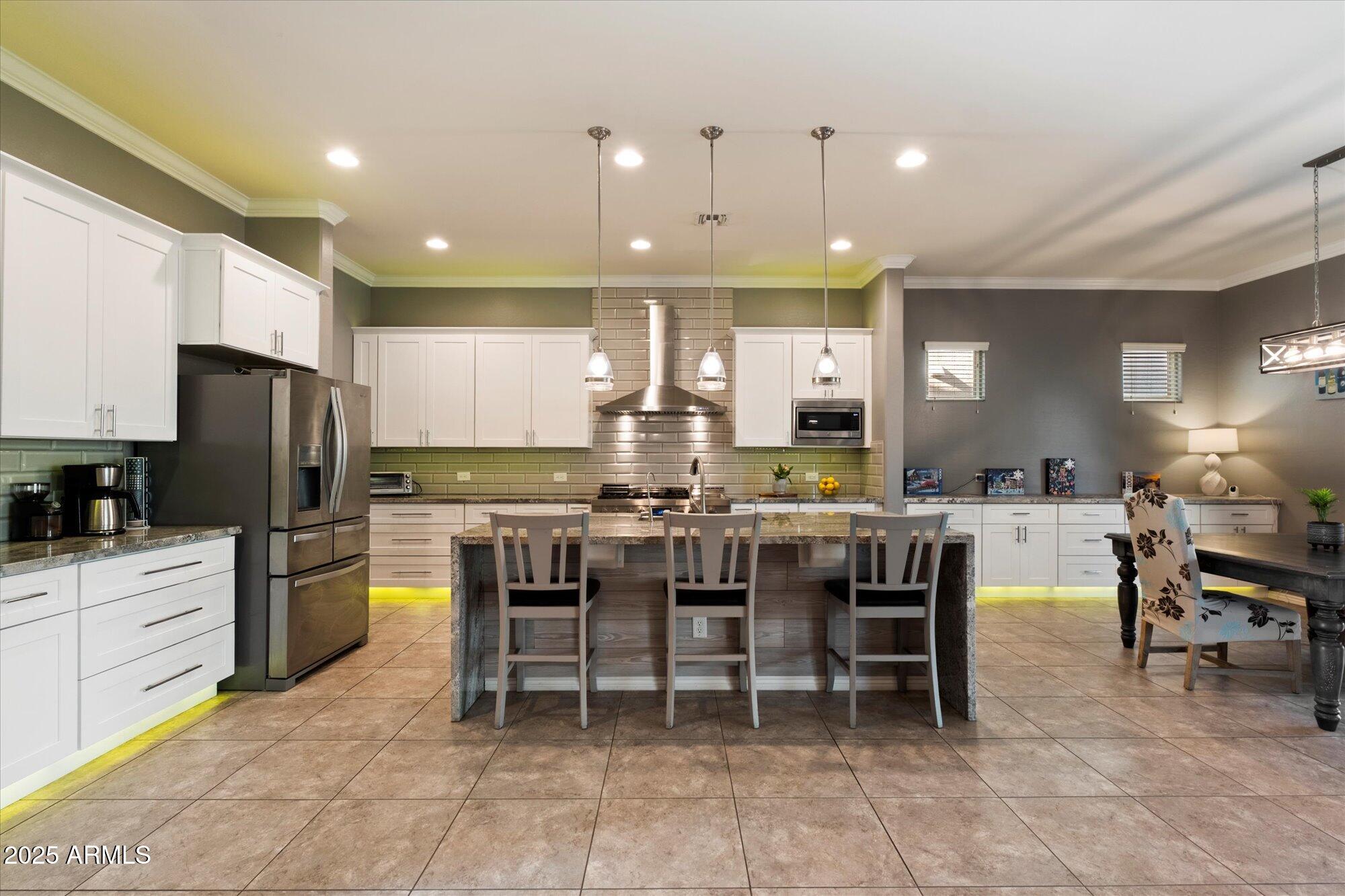 5123 S MARIPOSA Drive