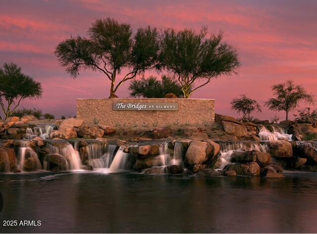 5123 S MARIPOSA Drive