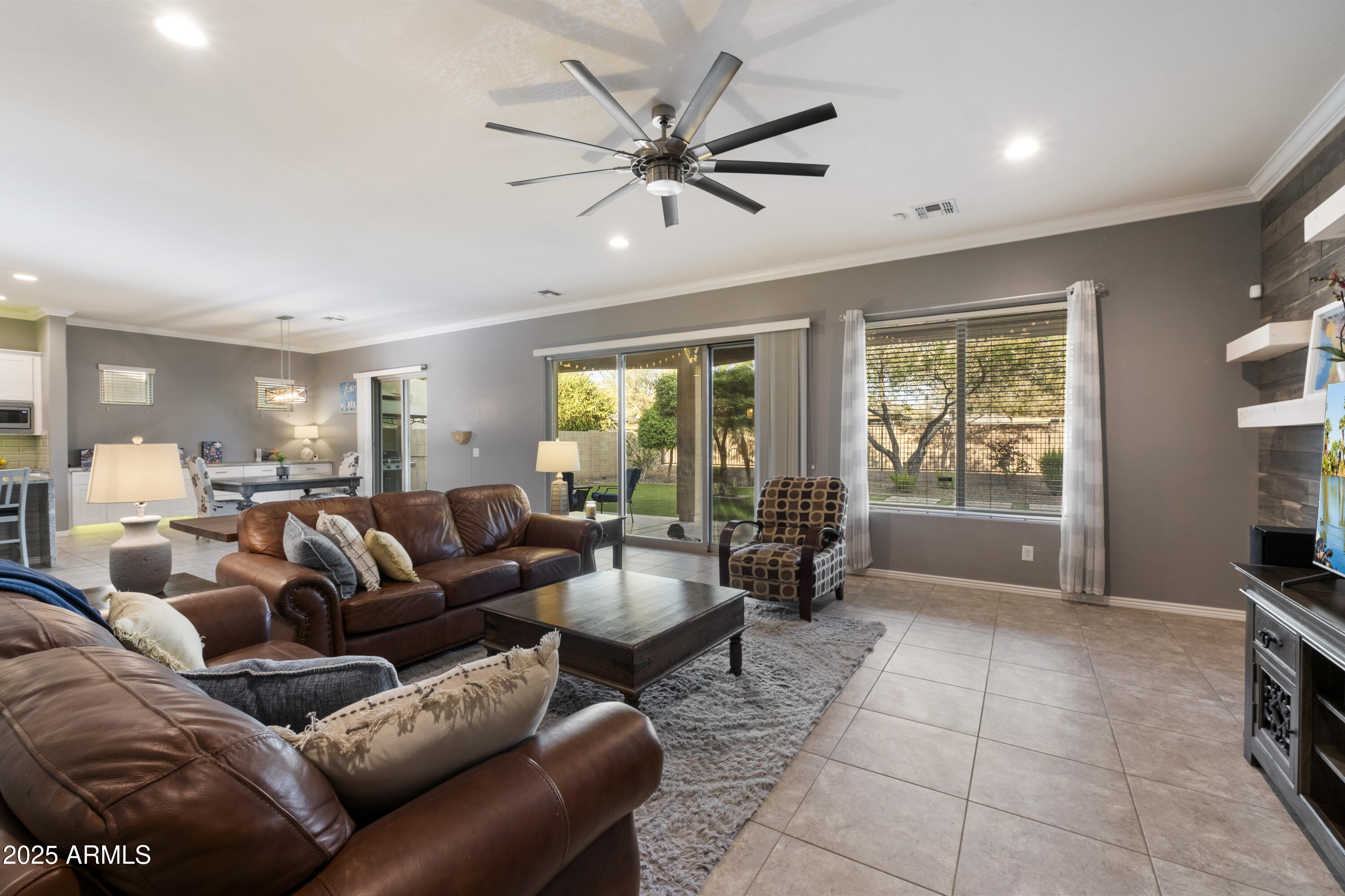 5123 S MARIPOSA Drive