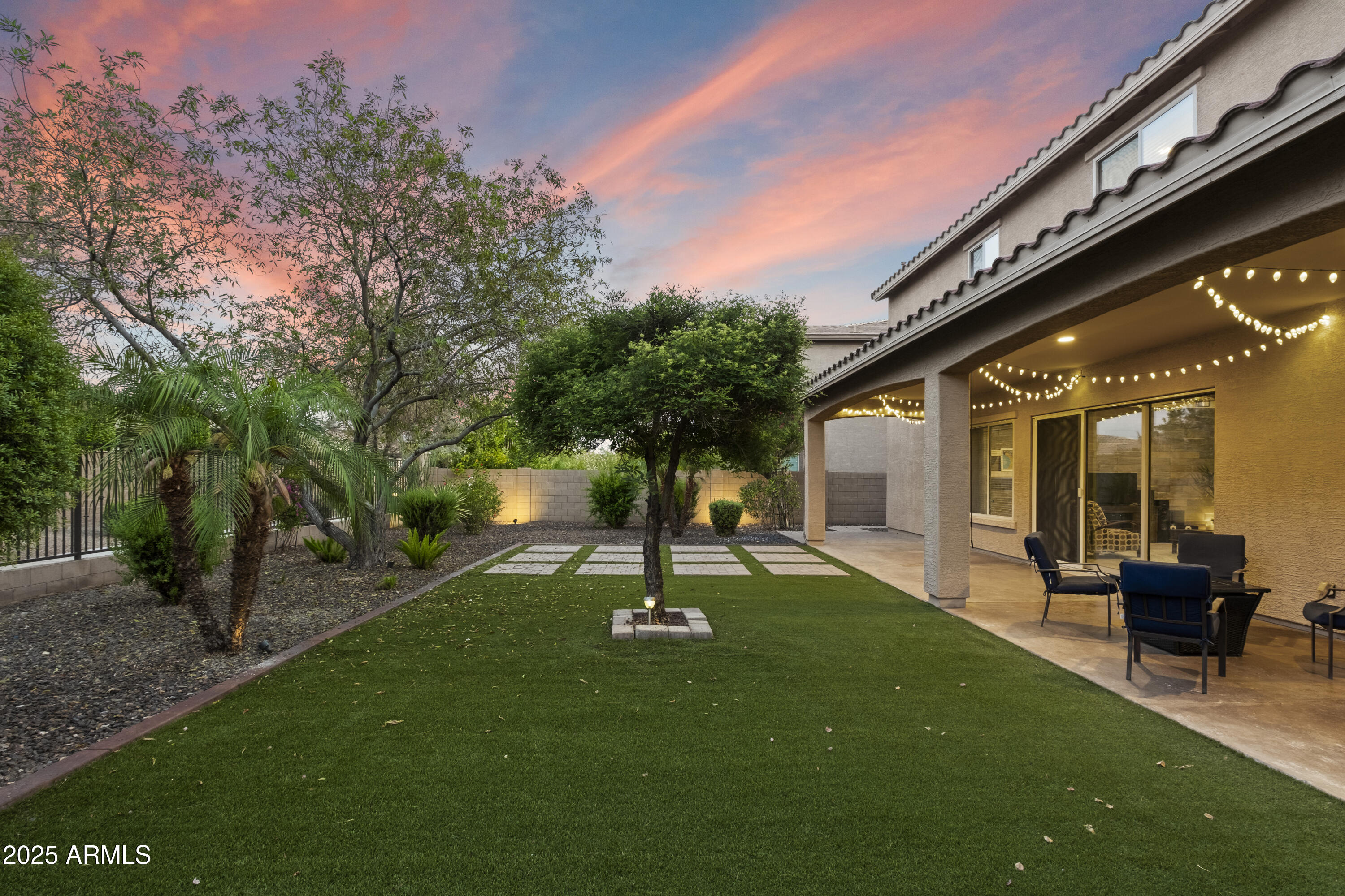 5123 S MARIPOSA Drive