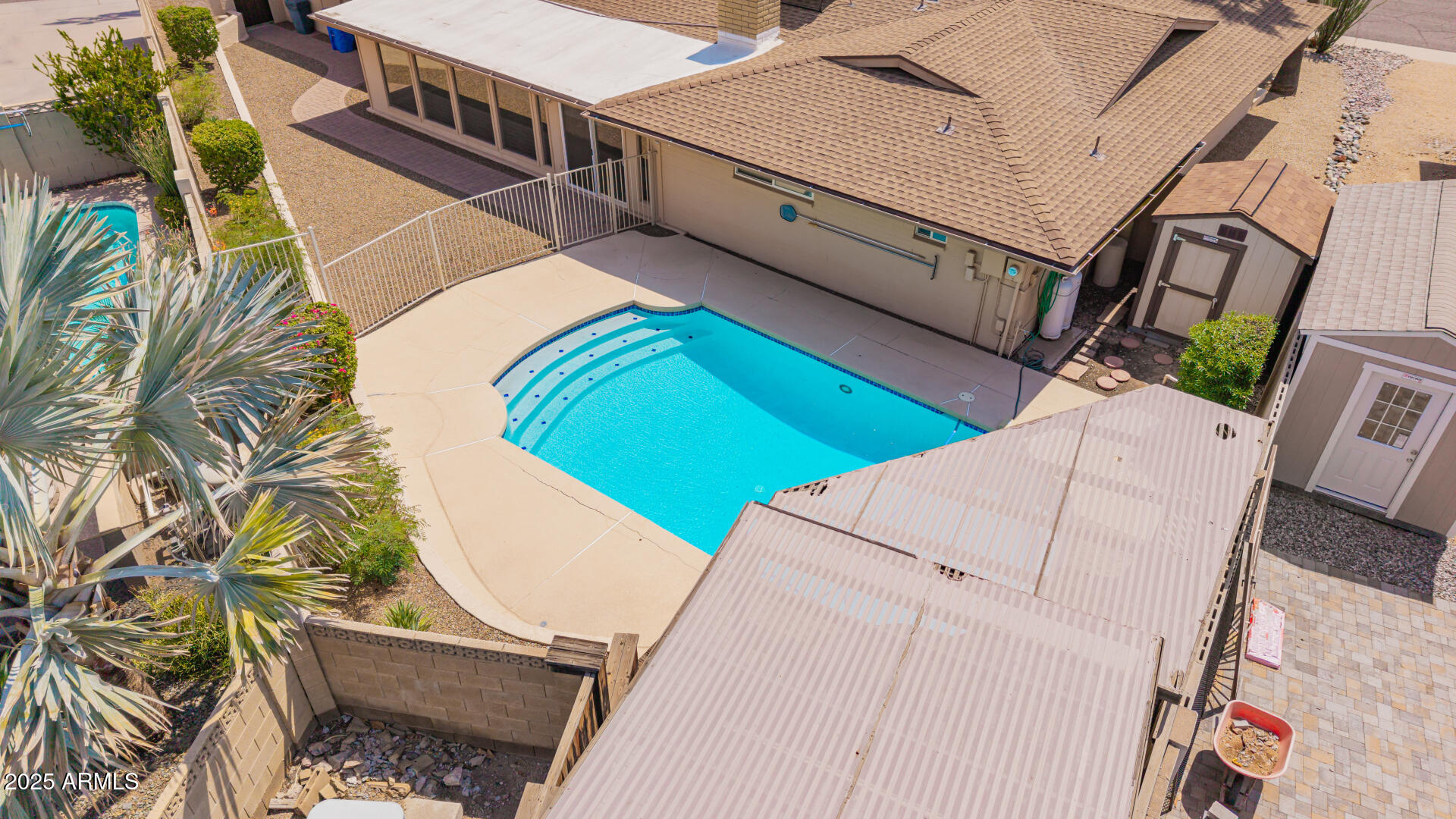 2234 E LAWRENCE Road