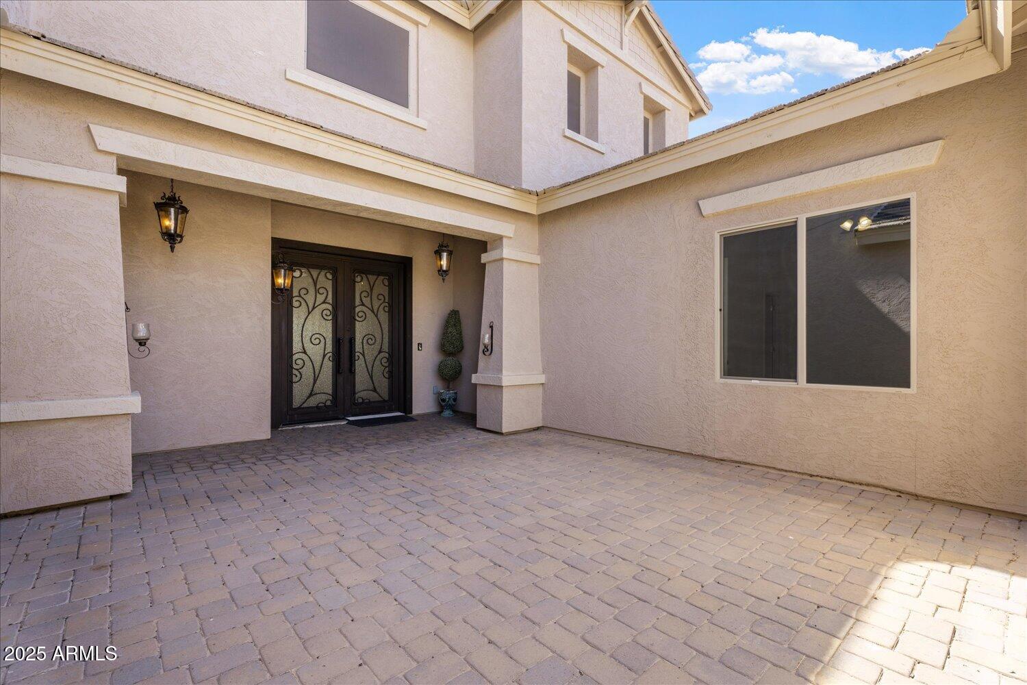 22737 N SUNSET Drive