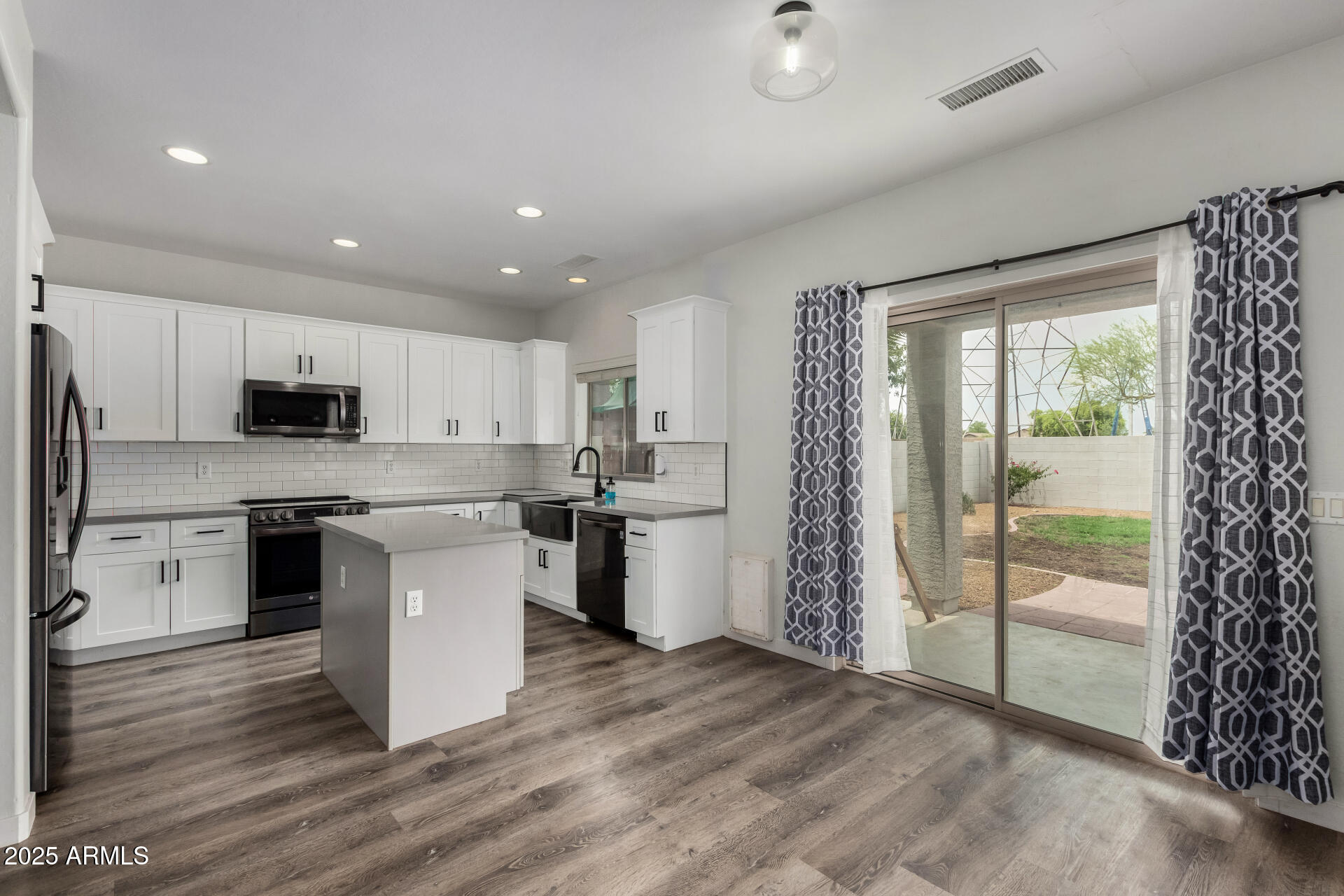 41678 N SALIX Drive