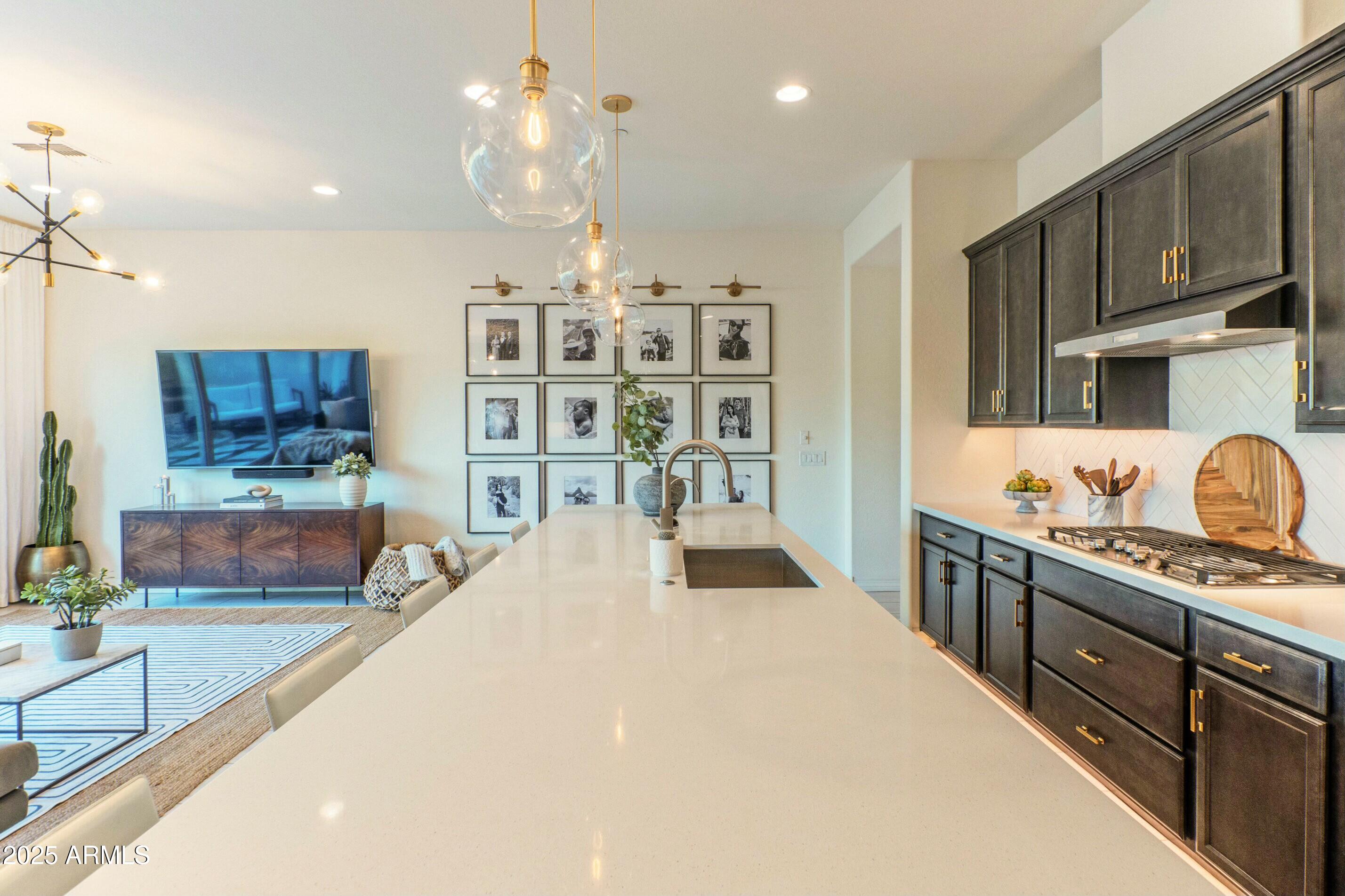 7330 E VISTA BONITA Drive