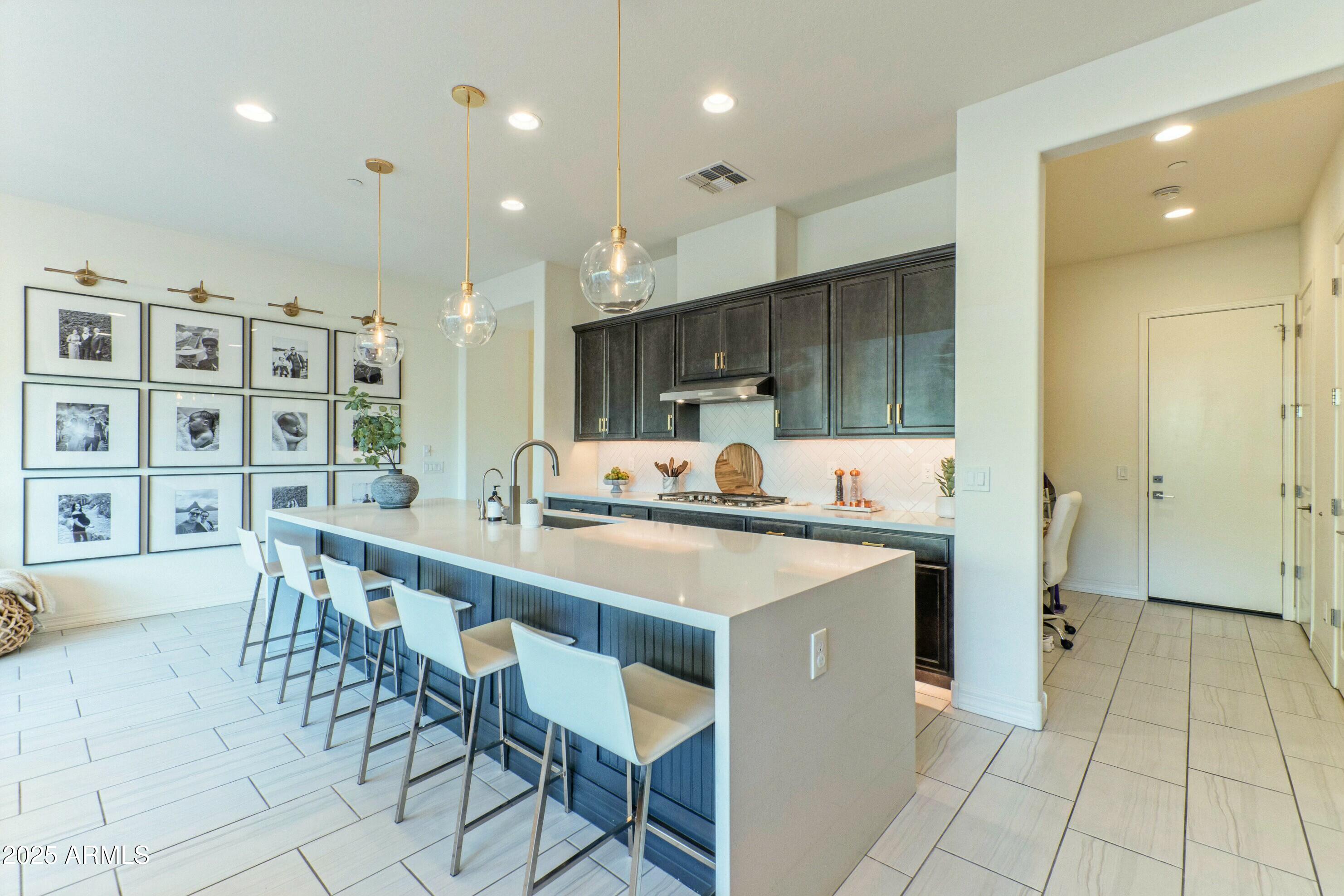 7330 E VISTA BONITA Drive