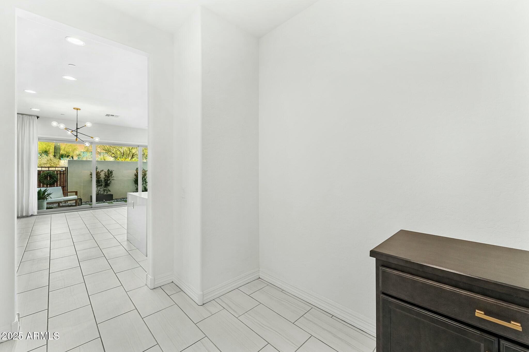 7330 E VISTA BONITA Drive