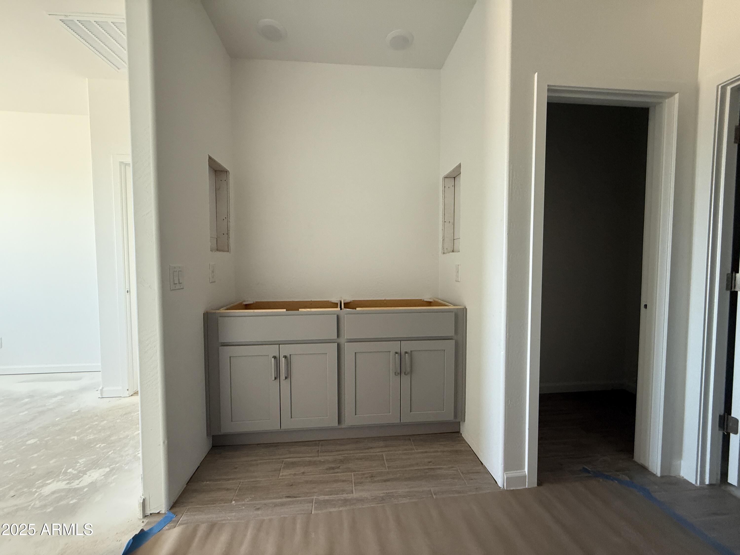 9531 W PARKWAY Drive