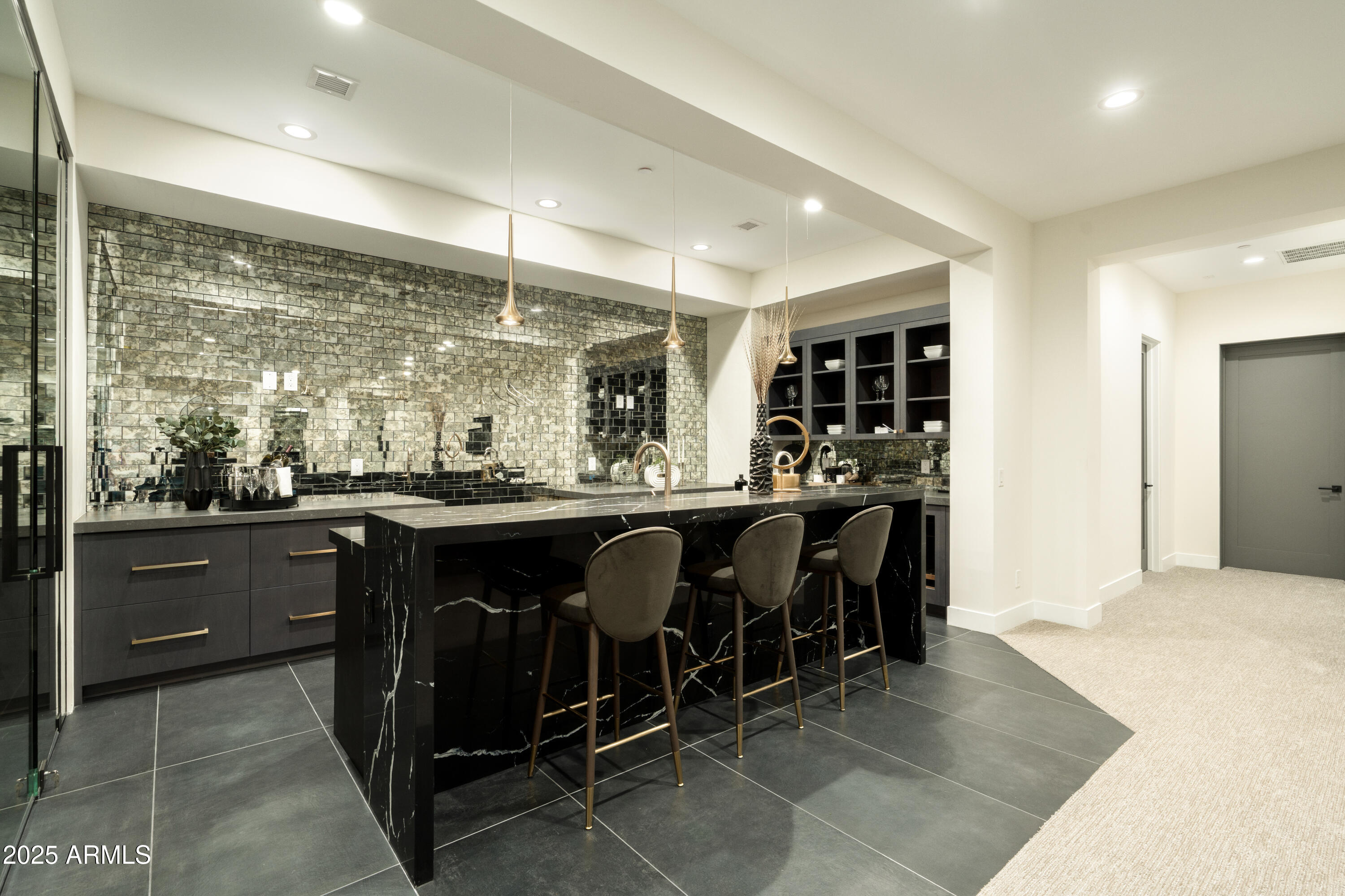 2315 E MINE CREEK Road