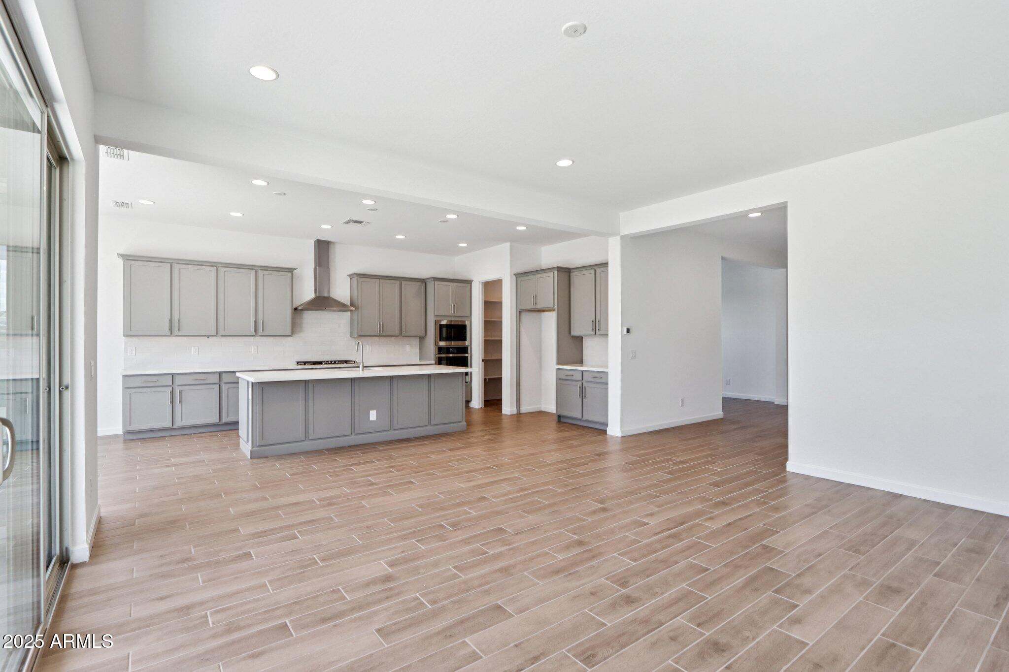 11417 E UTAH Avenue