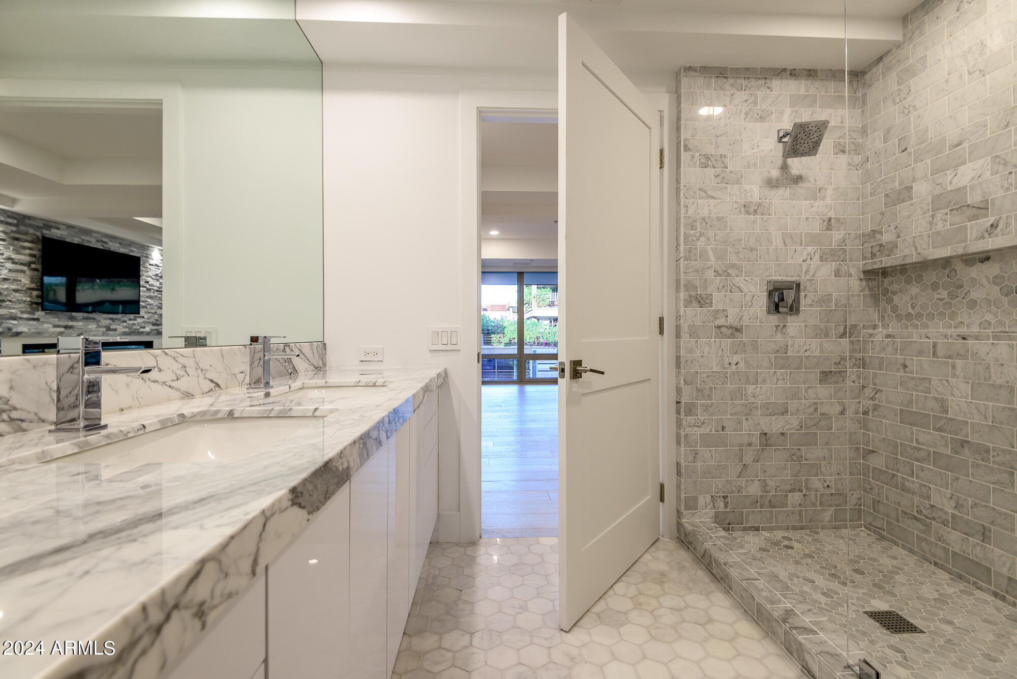 7117 E RANCHO VISTA Drive, 6007