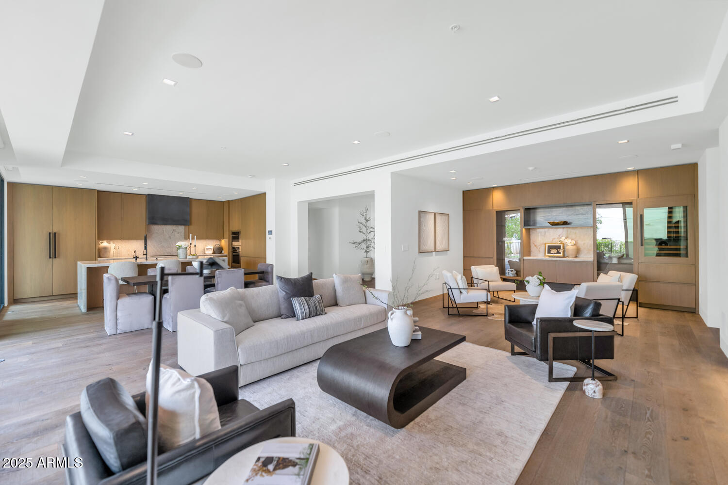 6587 N PALMERAIE Boulevard, 1051