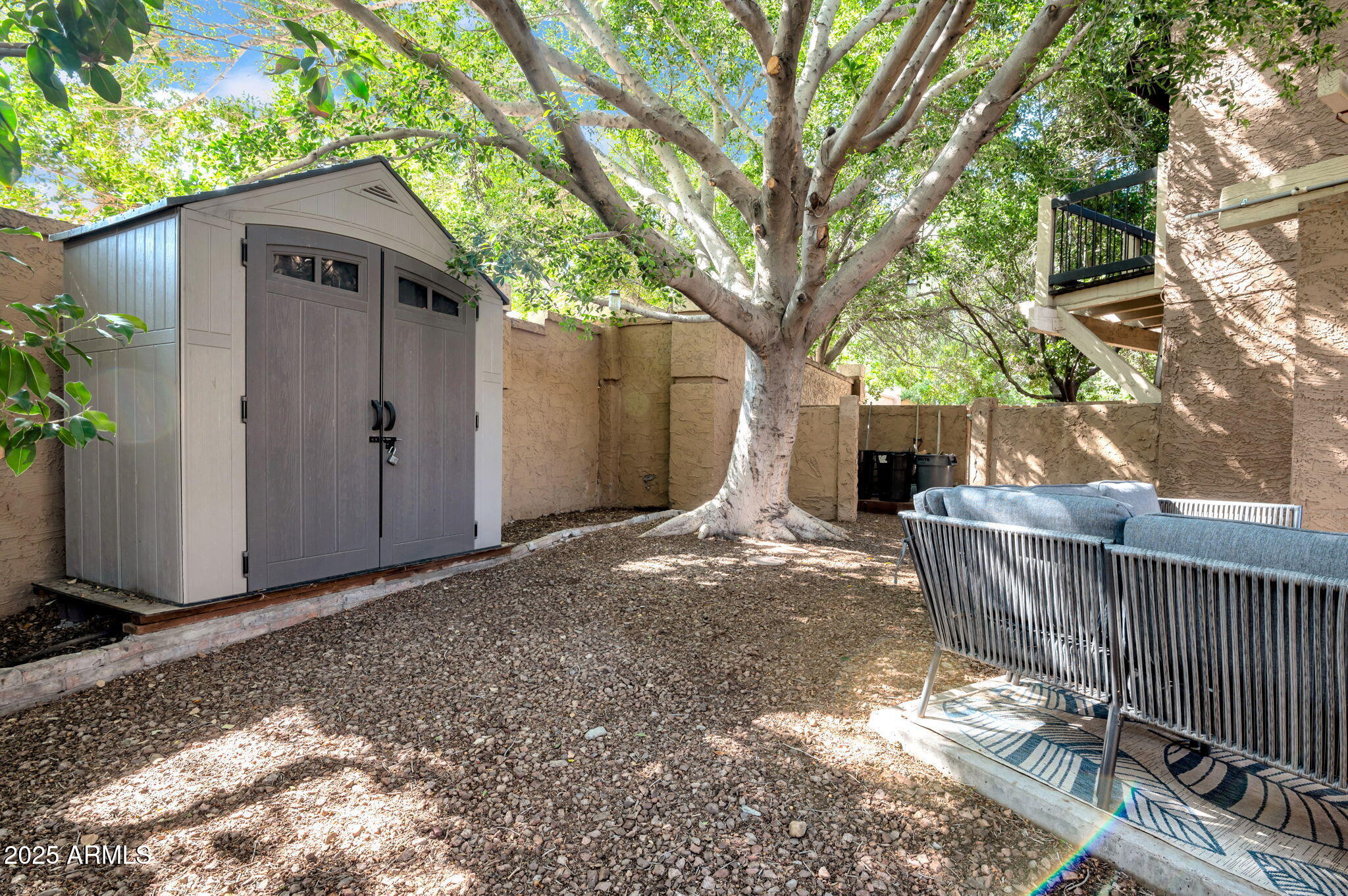 10424 N 7TH Place, 2