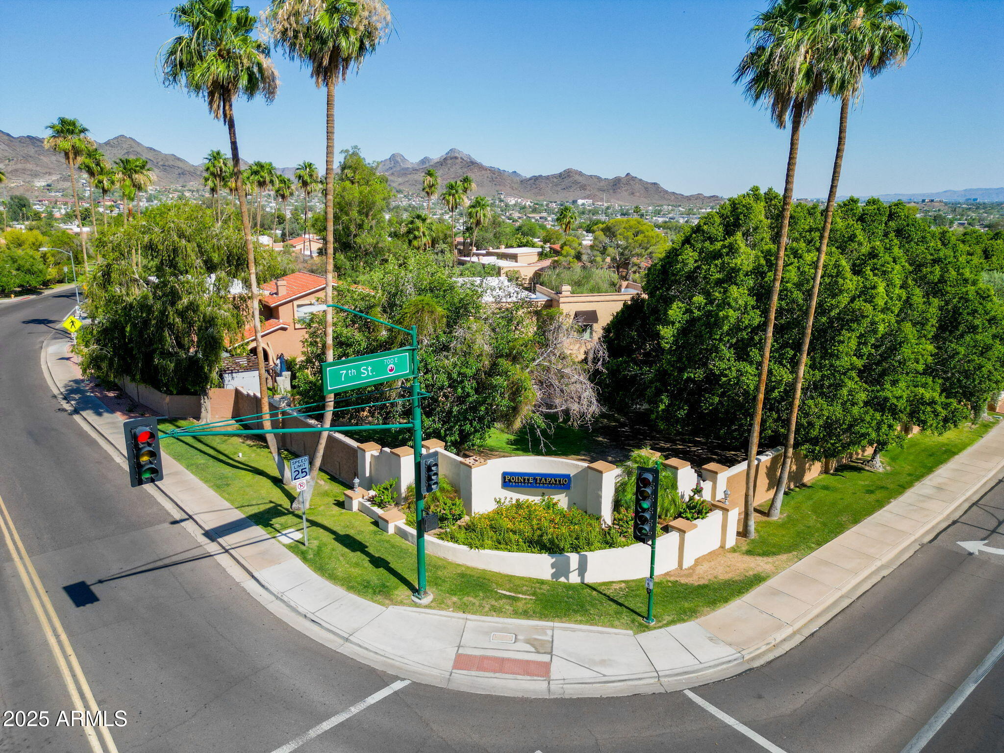 10424 N 7TH Place, 2