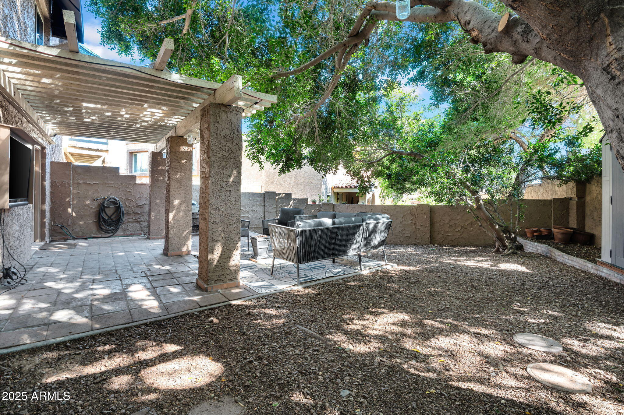 10424 N 7TH Place, 2