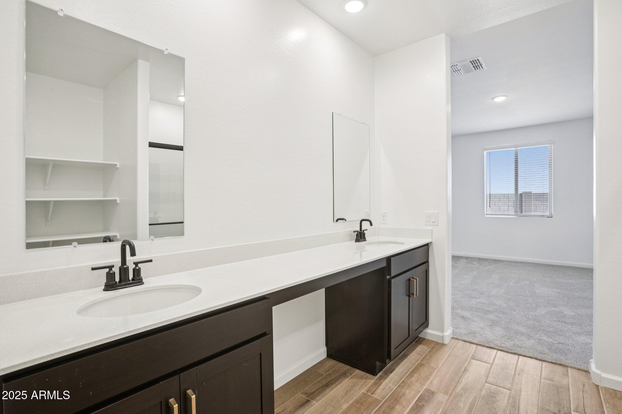 18269 W CAMINO DE ORO