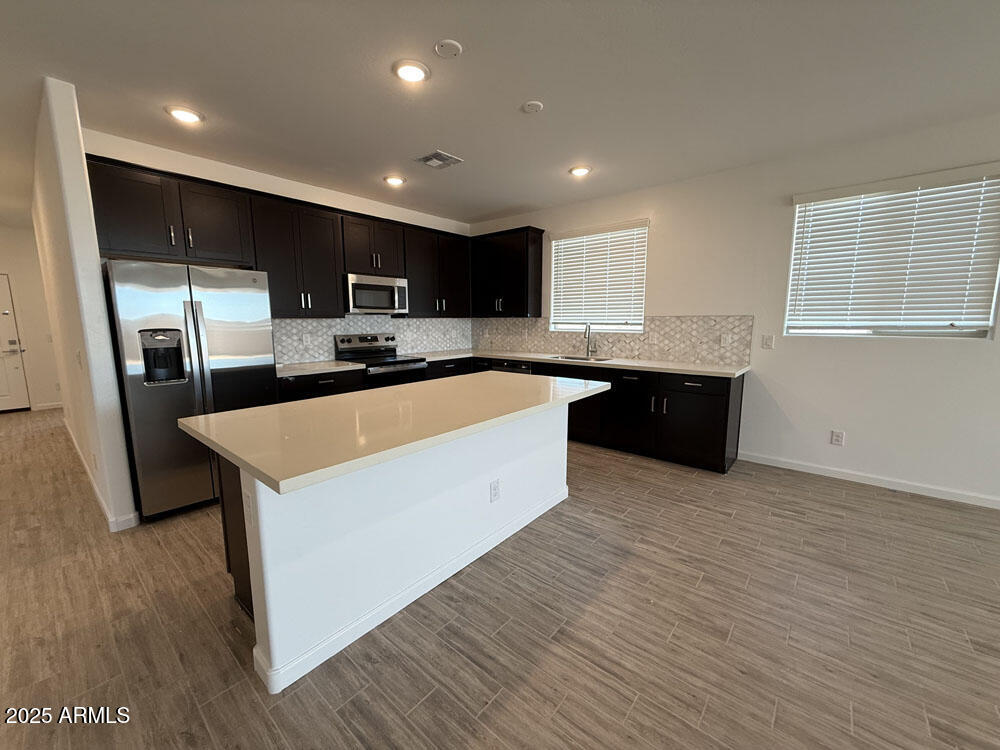 18261 W CAMINO DE ORO