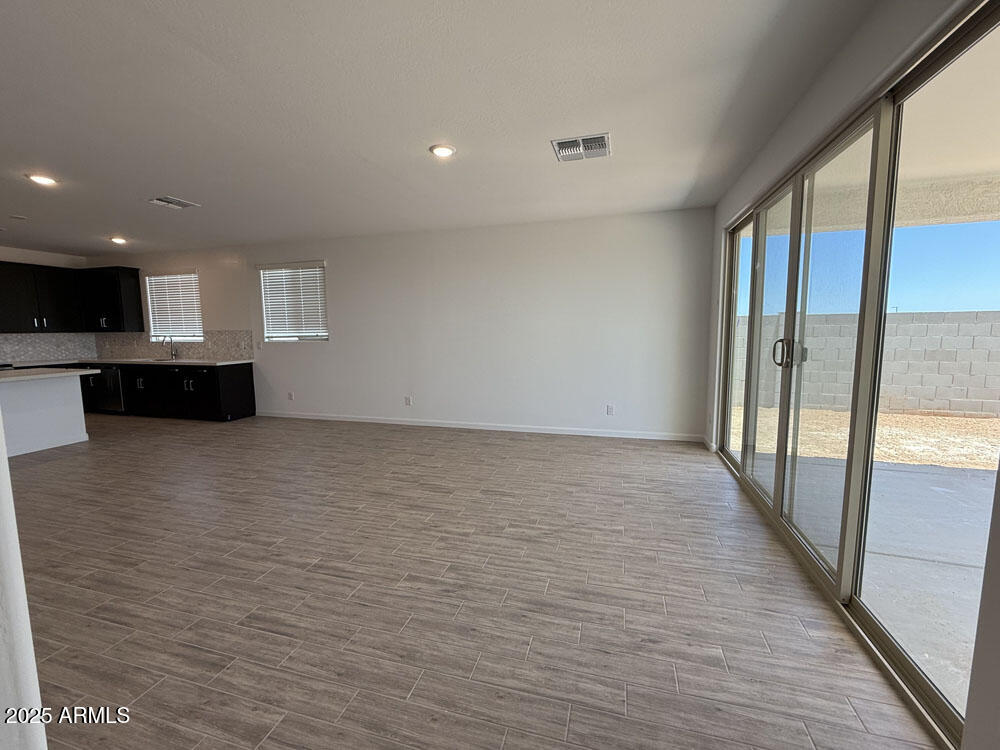 18261 W CAMINO DE ORO