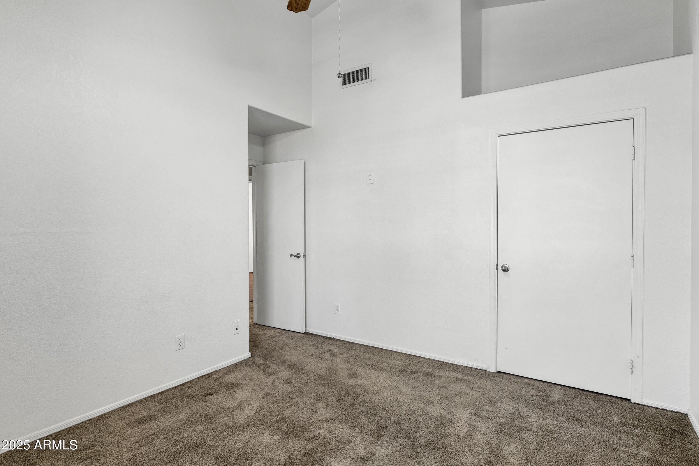 1245 W CINDY Street