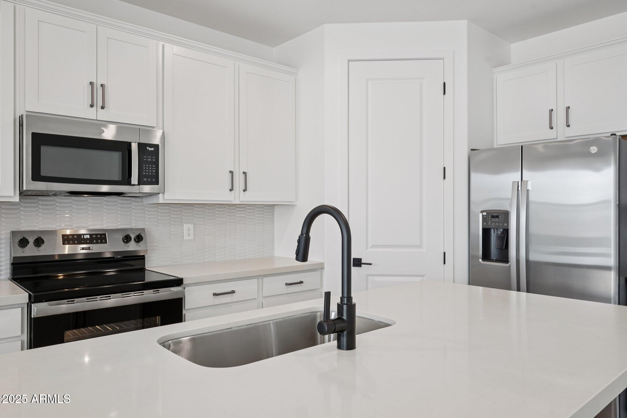 18240 W LA SENDA Drive