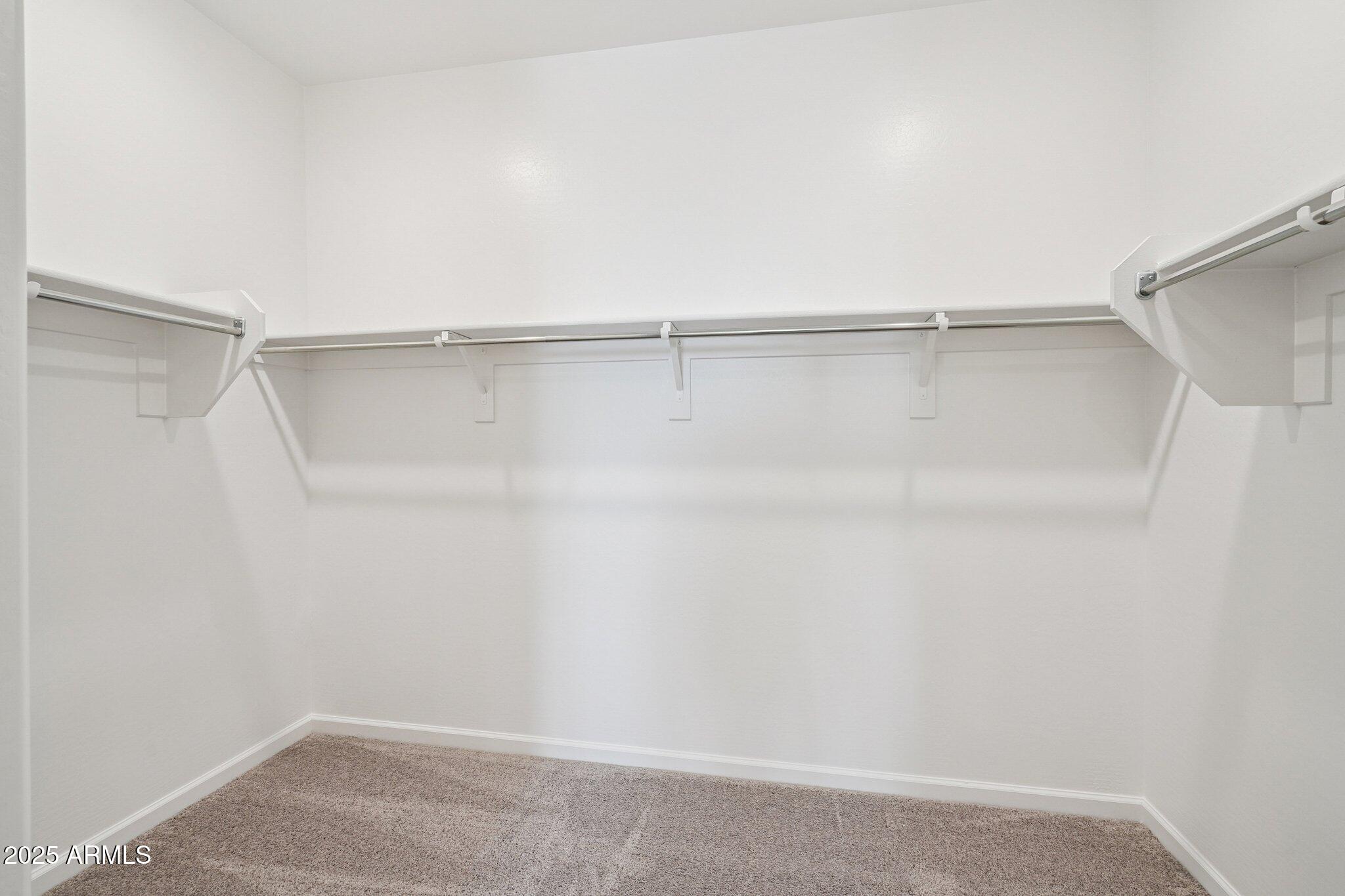 18253 W CAMINO DE ORO