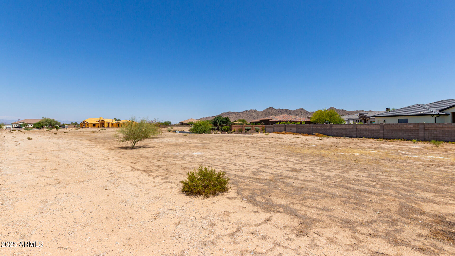 35470 N GRAPEFRUIT Drive, 32