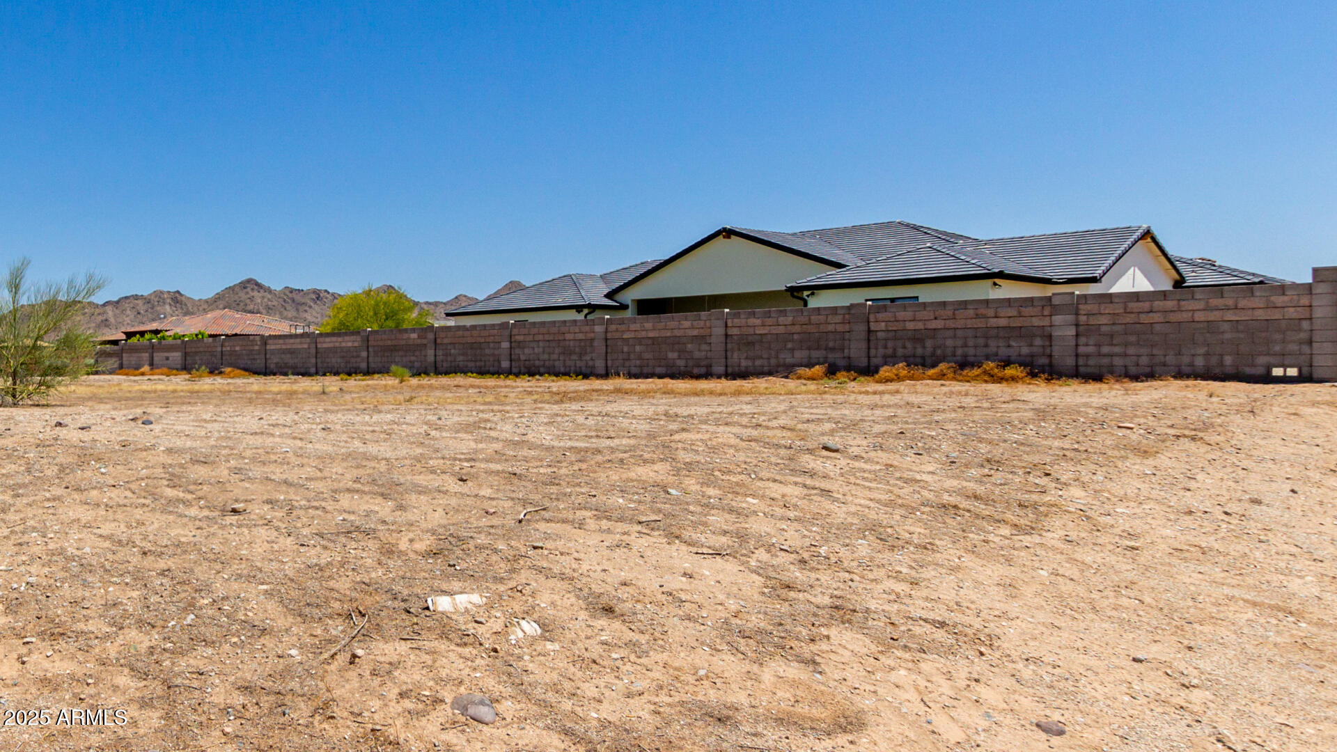 35470 N GRAPEFRUIT Drive, 32