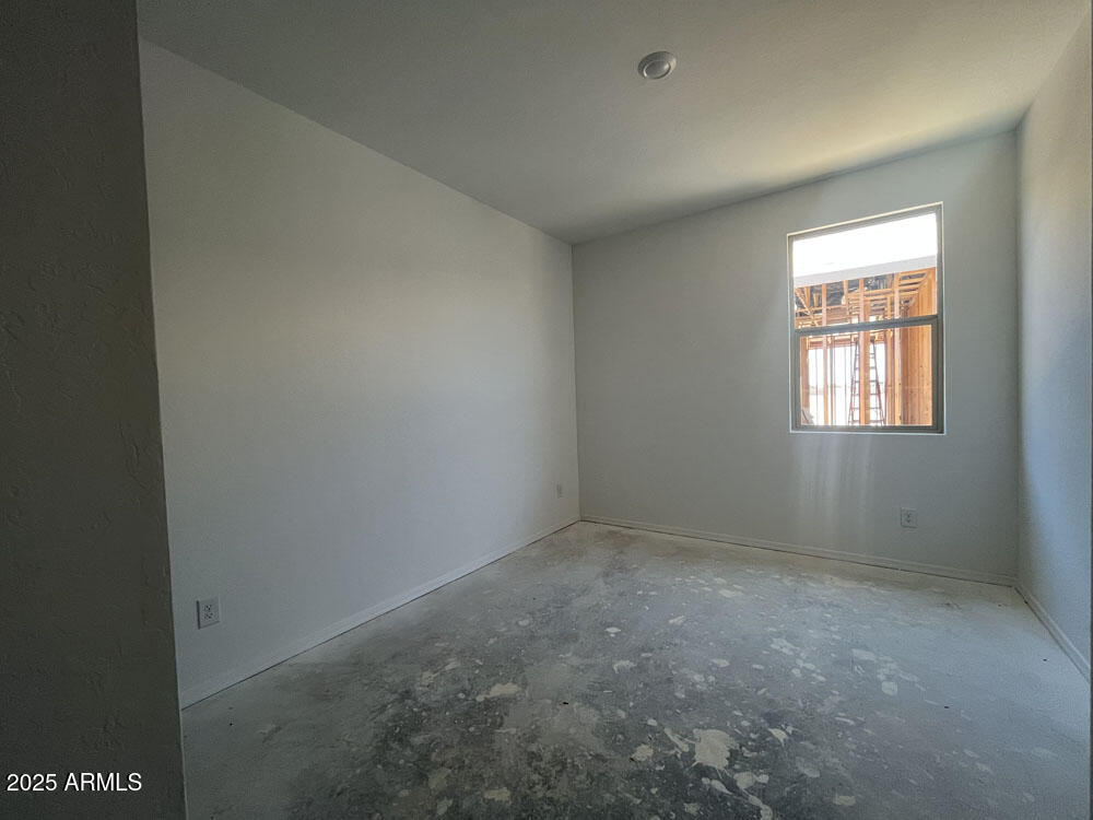 47705 W KENNER Drive