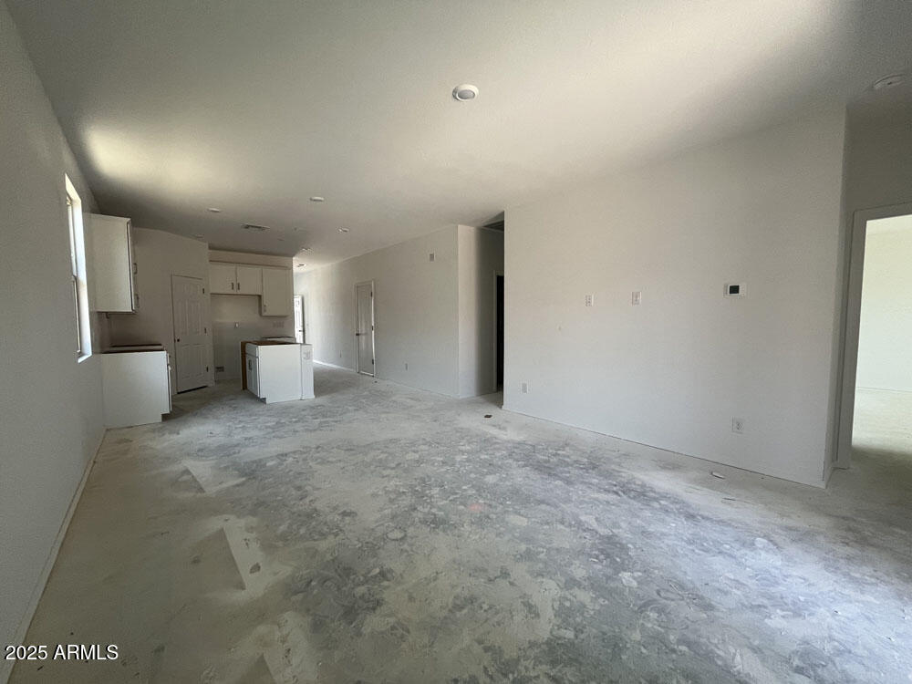 47705 W KENNER Drive