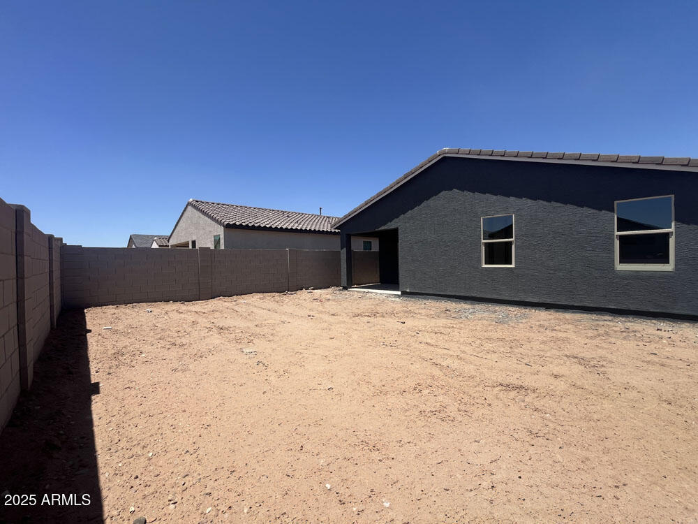 47705 W KENNER Drive