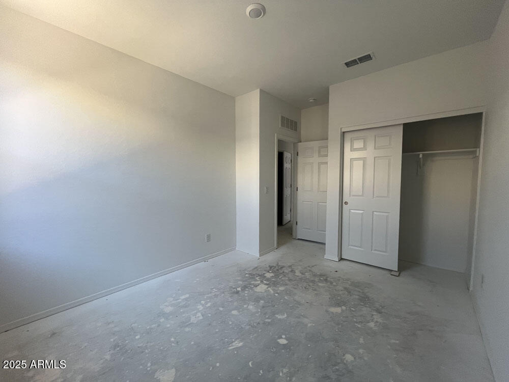 47705 W KENNER Drive