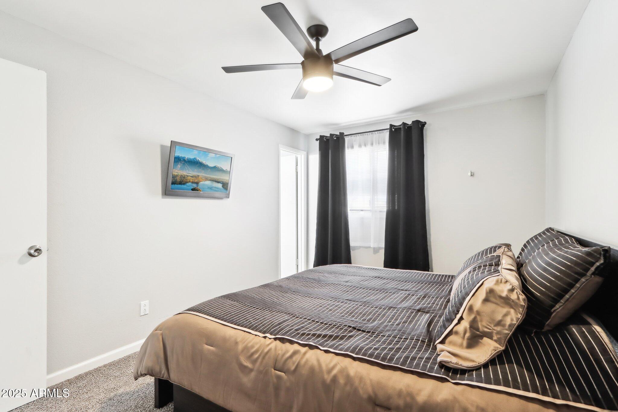 3410 E EVERETT Drive