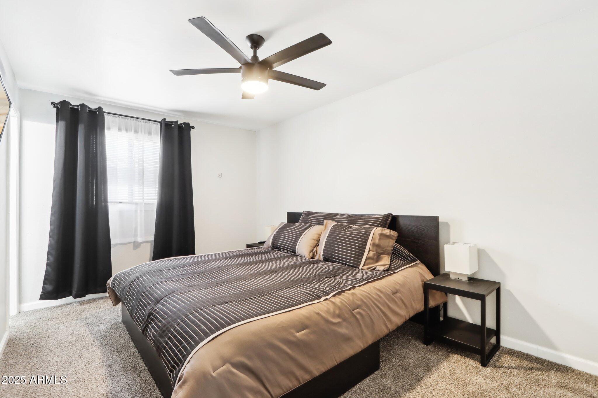 3410 E EVERETT Drive