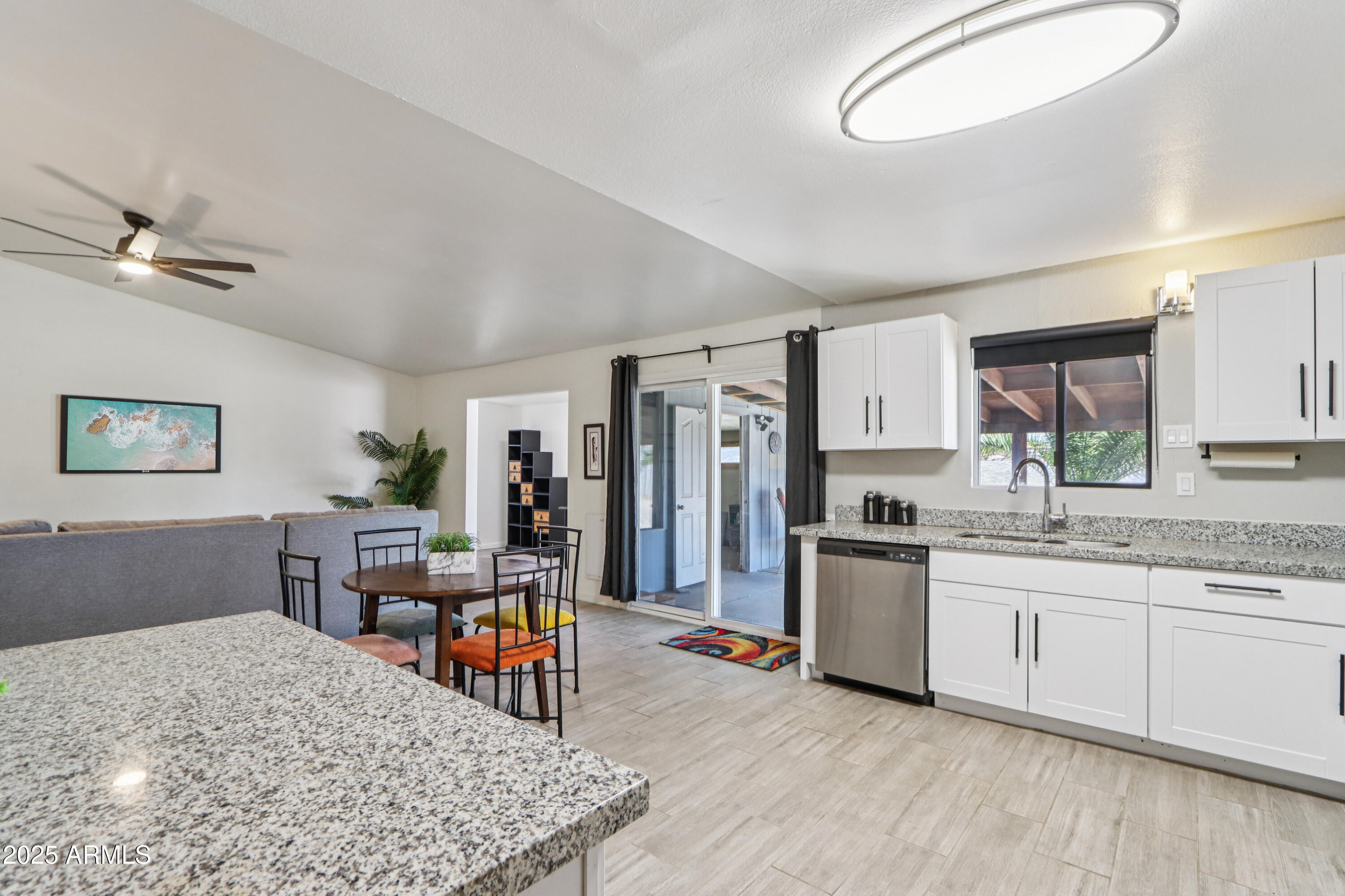 3410 E EVERETT Drive