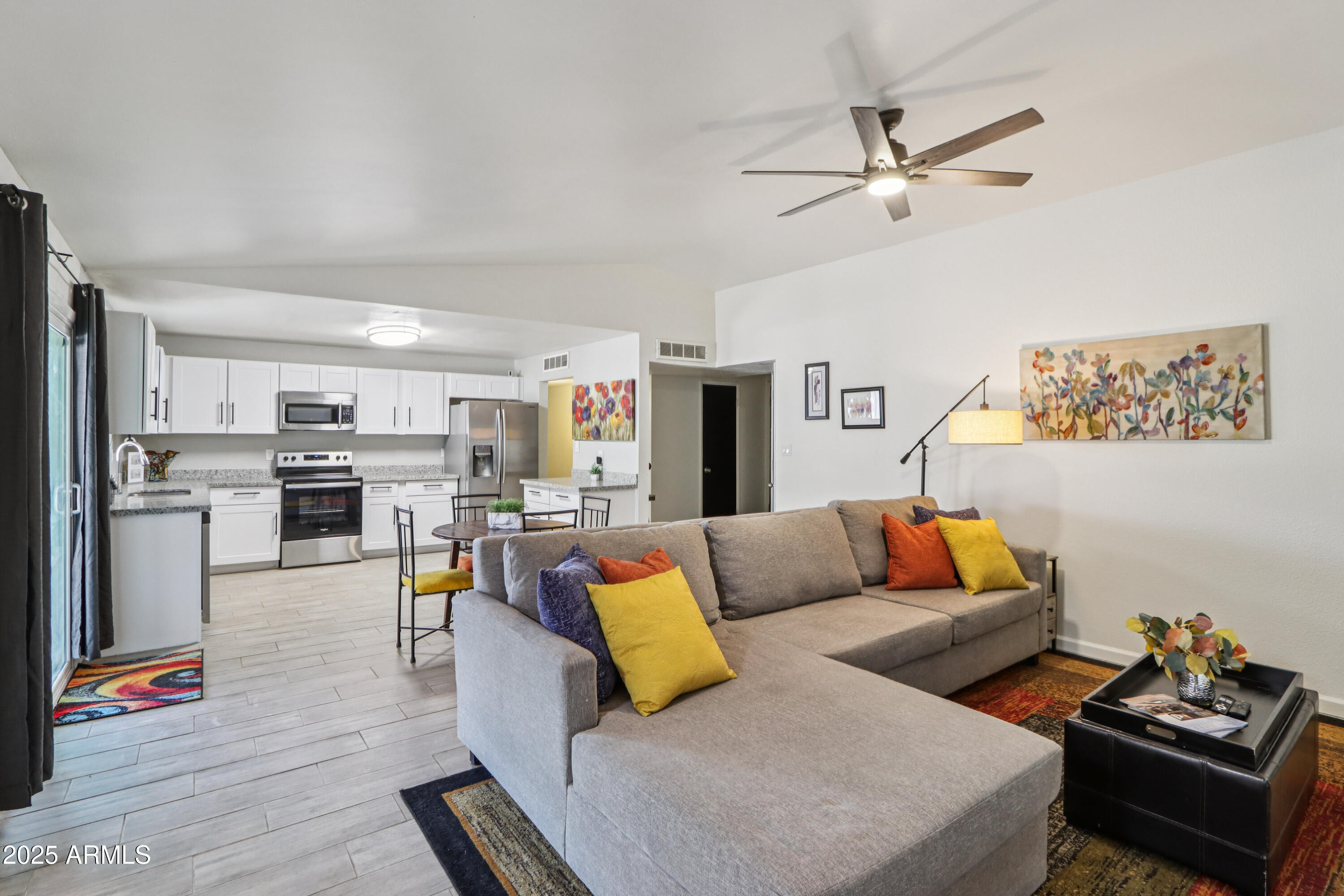 3410 E EVERETT Drive