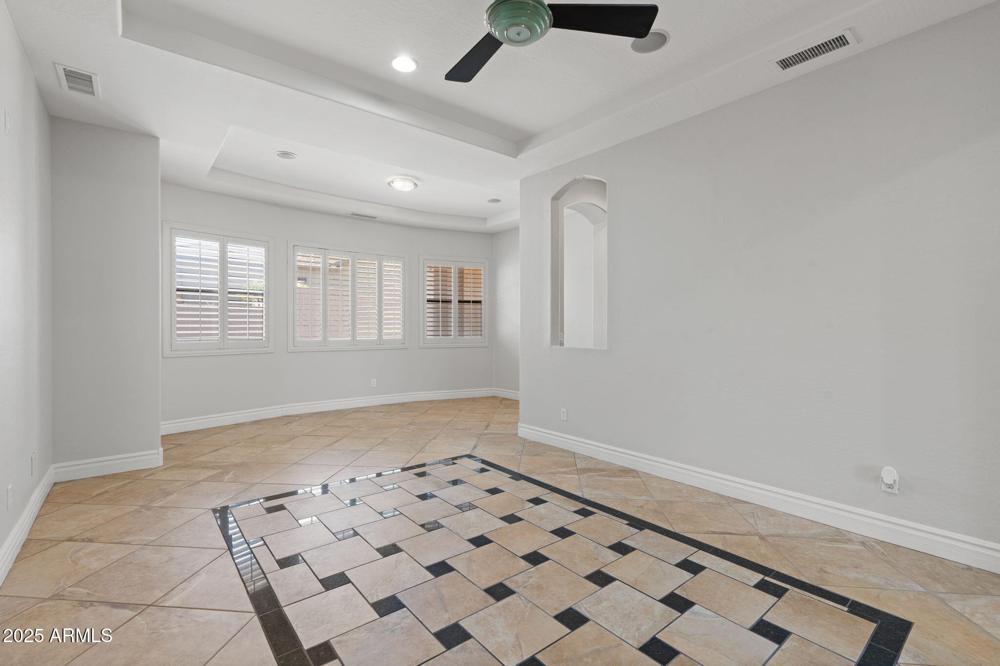 3215 E CONSTANCE Way