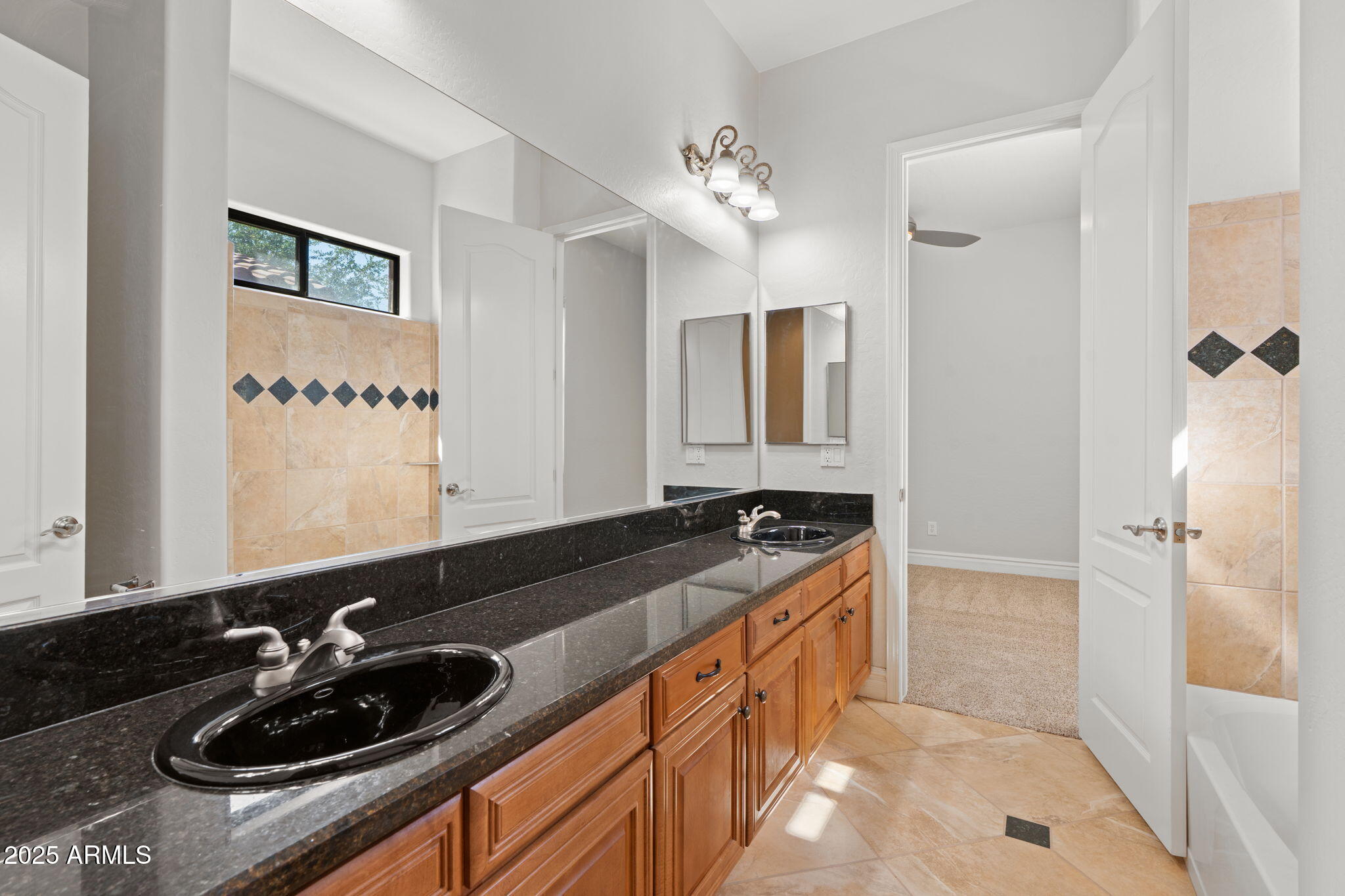 3215 E CONSTANCE Way