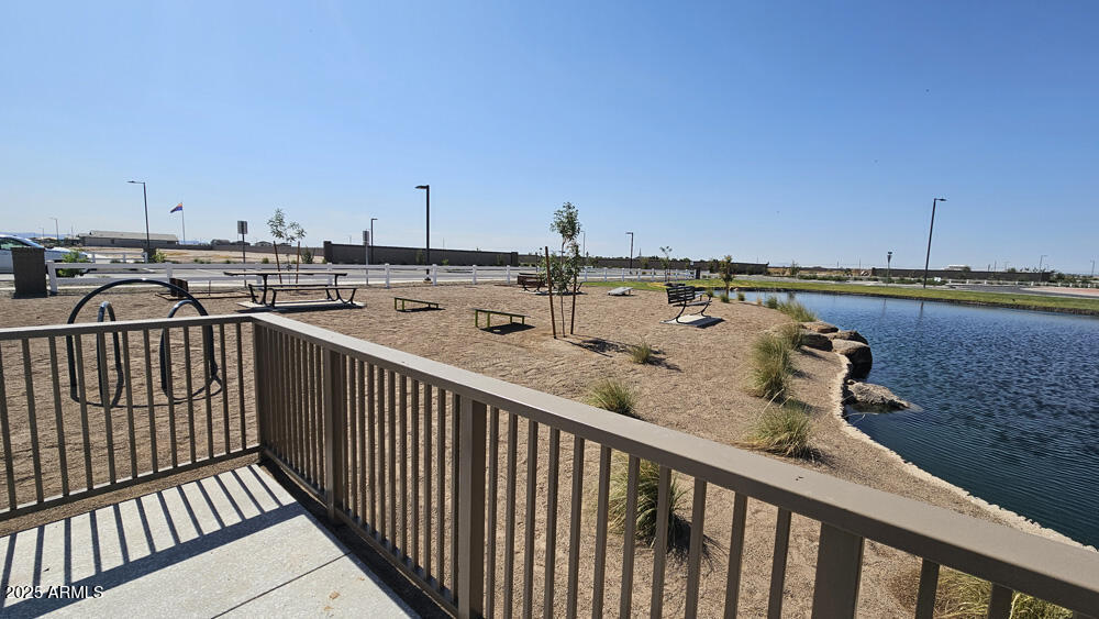 2368 E HOMESTEADER Road