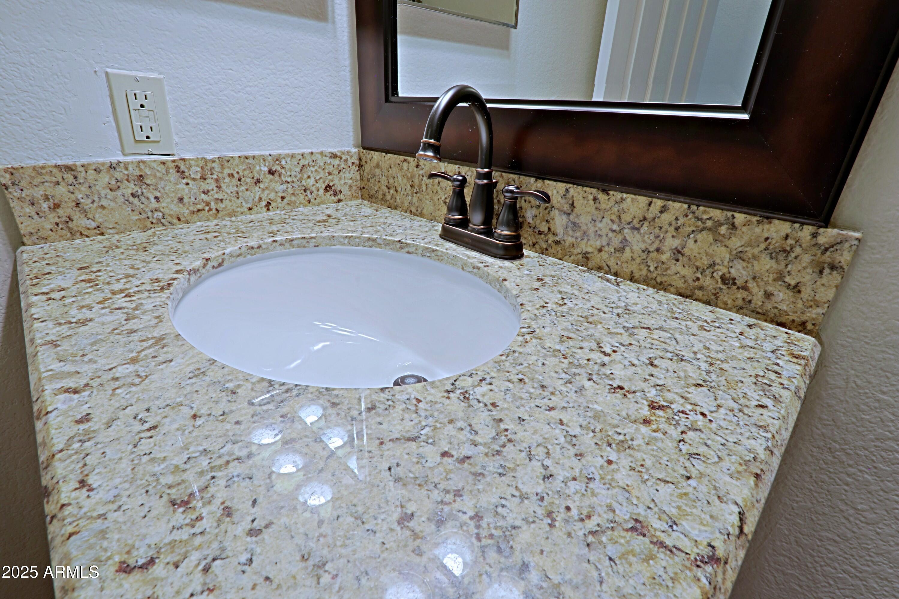 5902 E JUNIPER Avenue