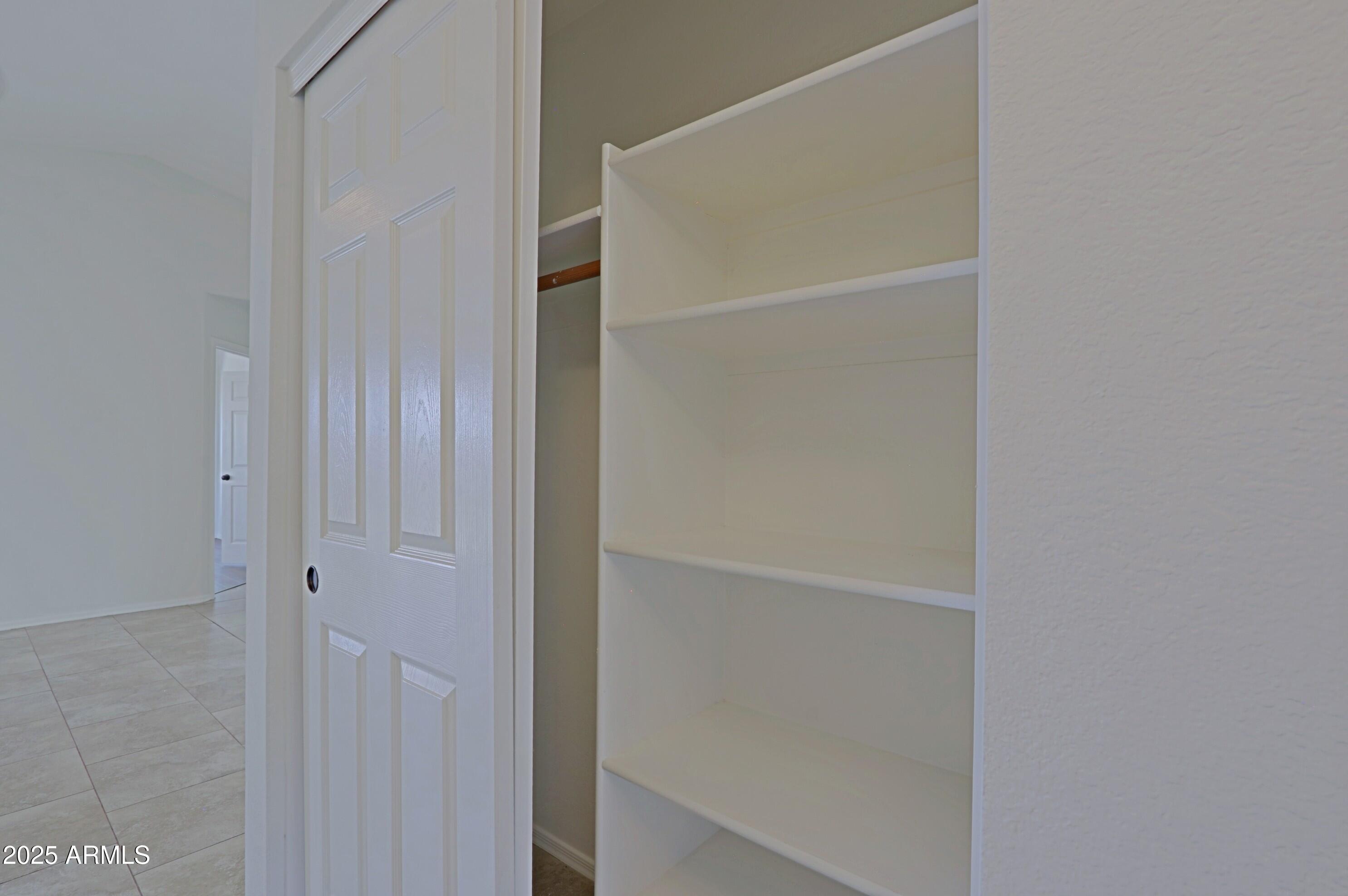 5902 E JUNIPER Avenue