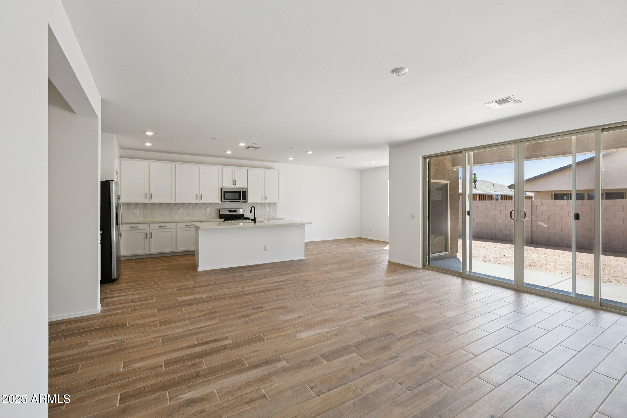 47201 W PECAN WOODS Walk