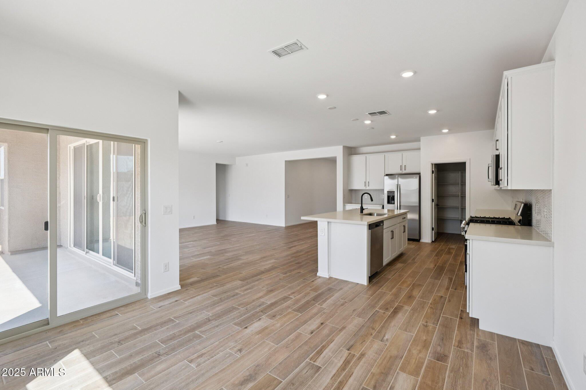 47201 W PECAN WOODS Walk