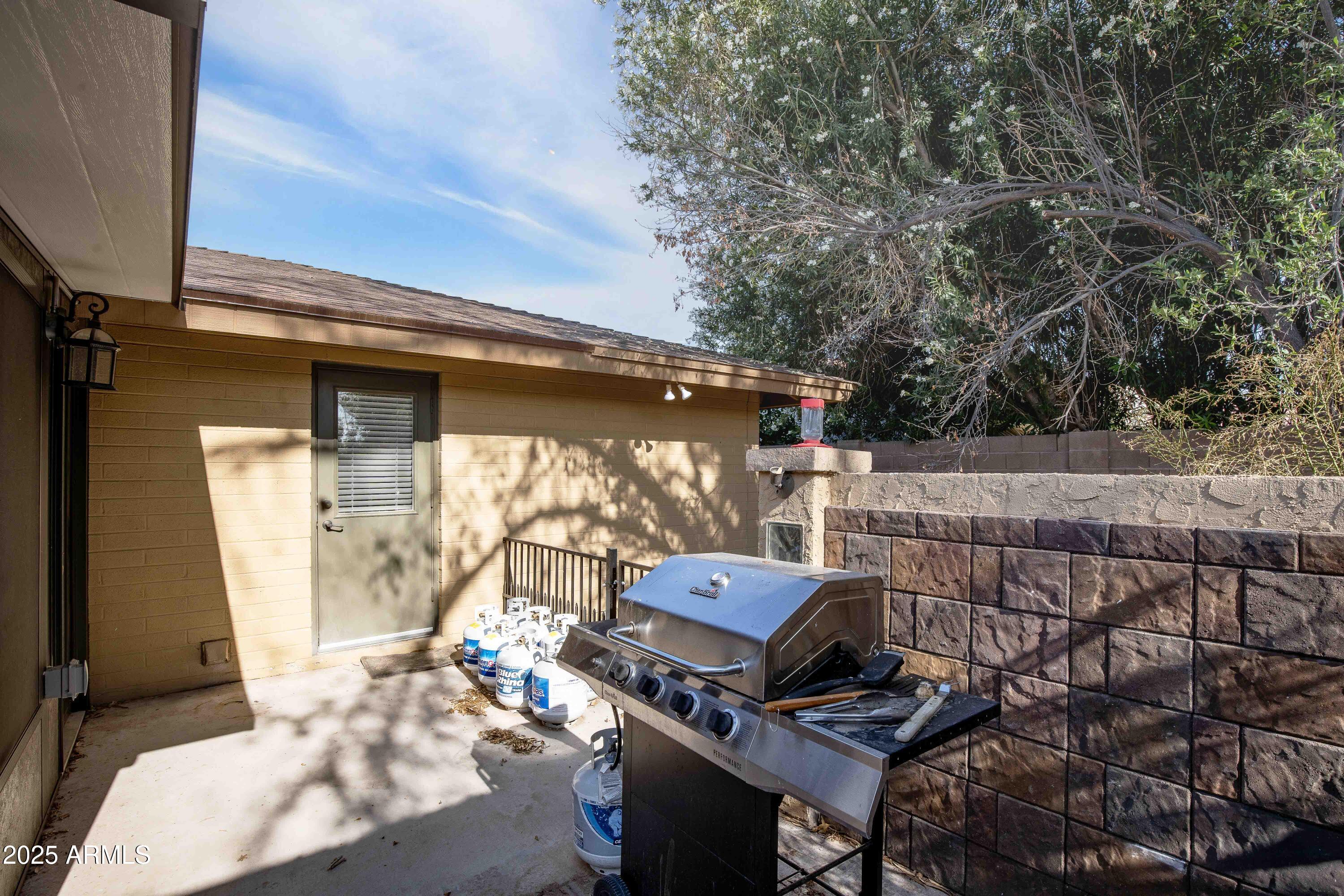 1158 N BARKLEY Street