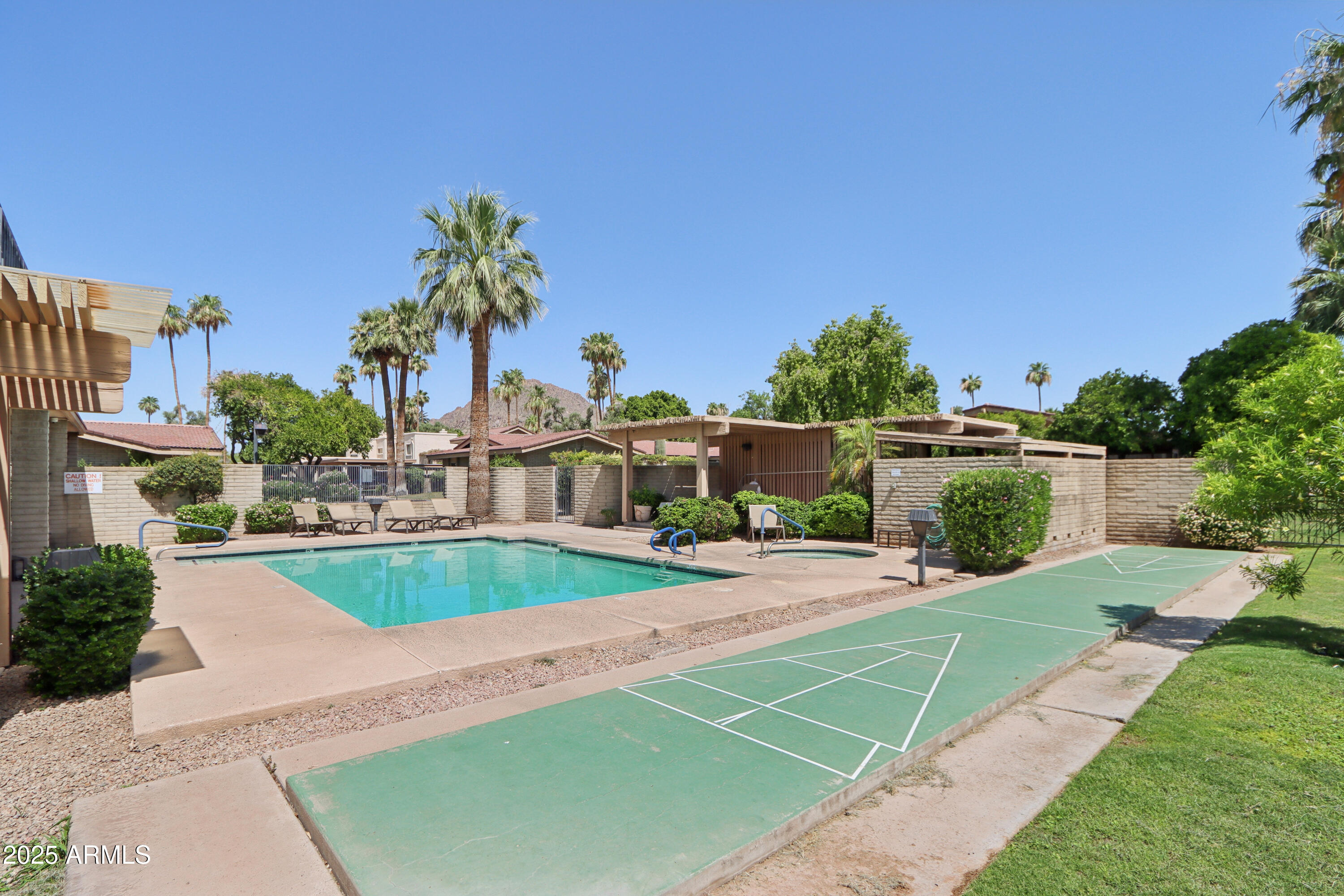 4525 N 66TH Street, 1