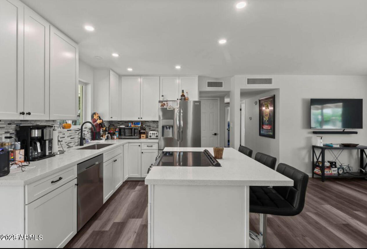 1321 W 14TH