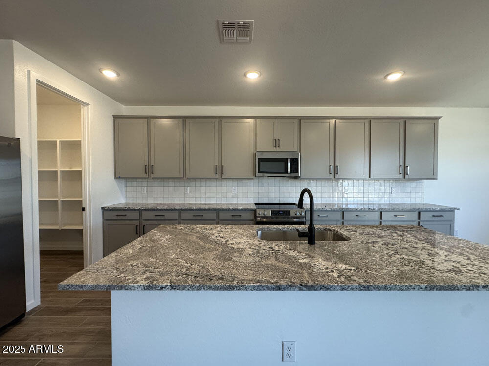 15794 W CHERYL Drive